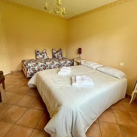 Maison Agreable Et Lumineuse, Jardin Vue Nature, Aveyron بيت للعطل *