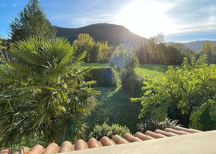Maison Agreable Et Lumineuse, Jardin Vue Nature, Aveyron Nant